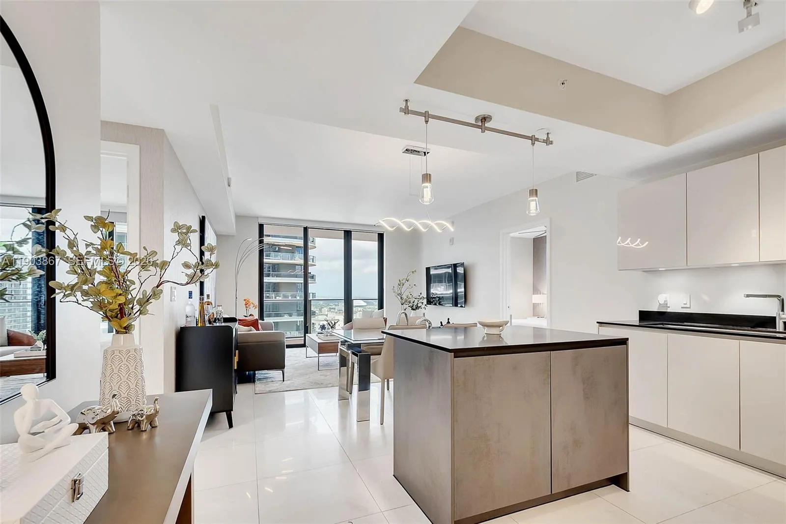1010 Brickell Ave # 4309, Miami, FL 33131 photo 8