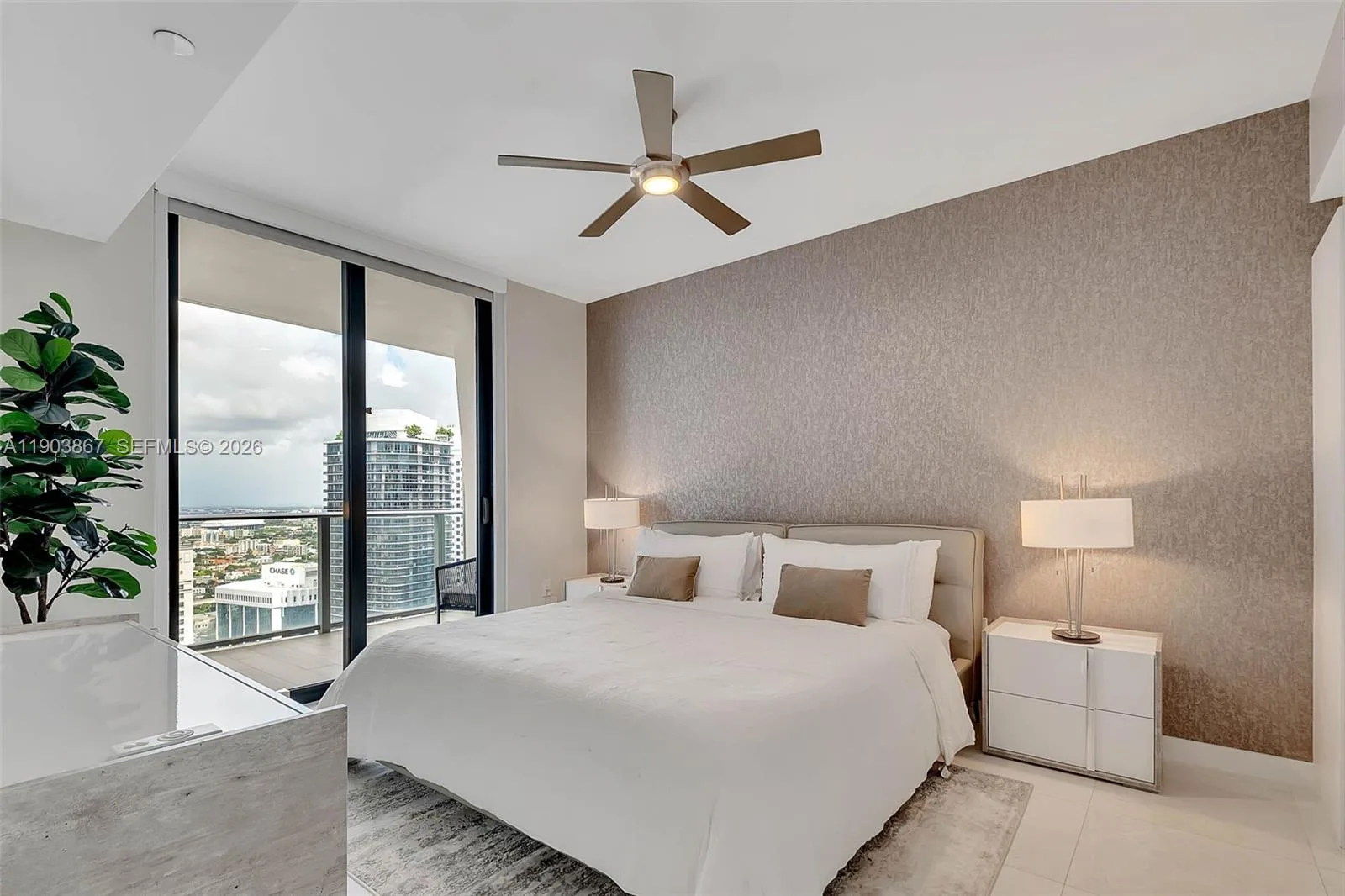 1010 Brickell Ave # 4309, Miami, FL 33131 photo 9