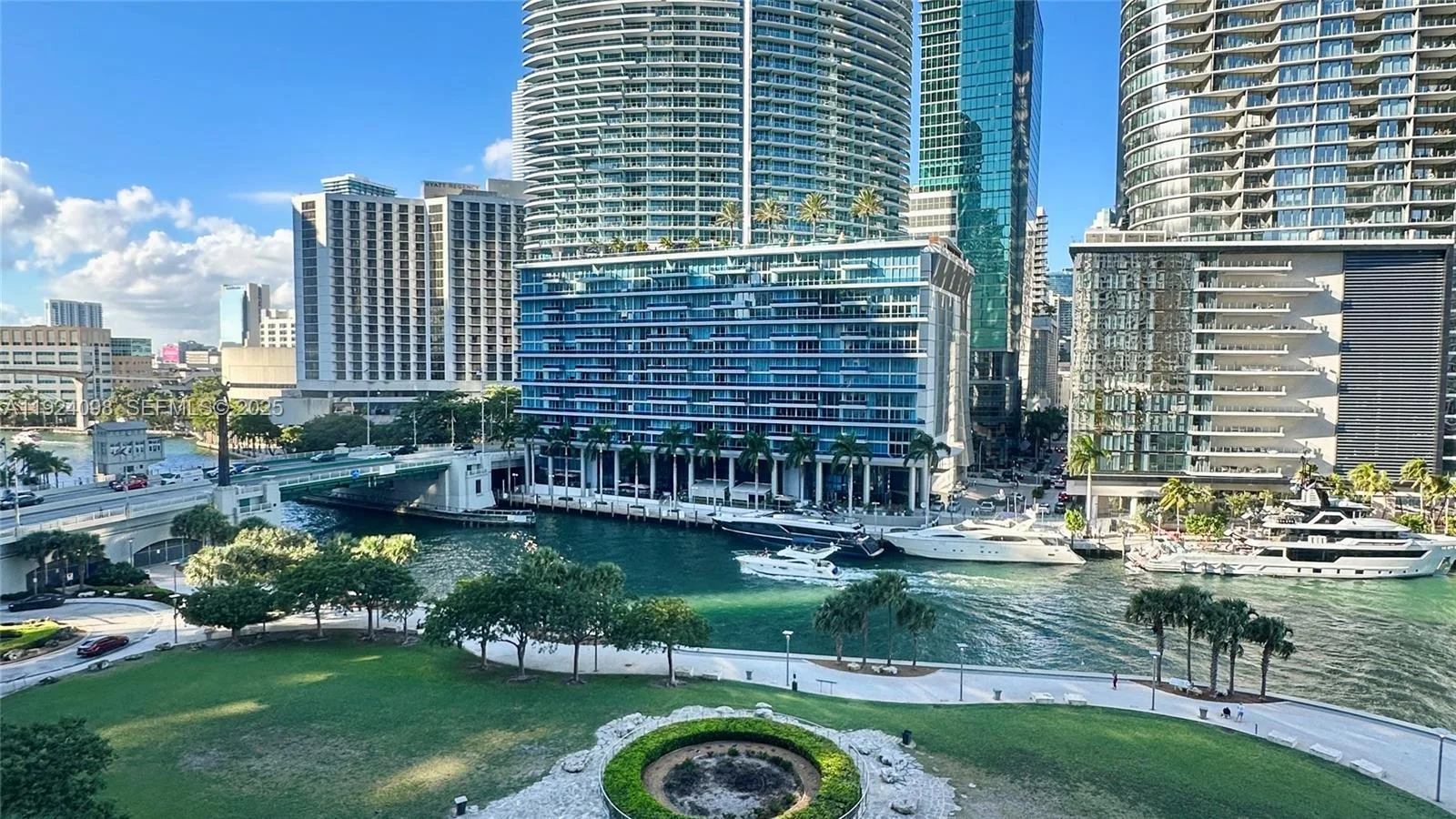 475 Brickell Ave # 910, Miami, FL 33131