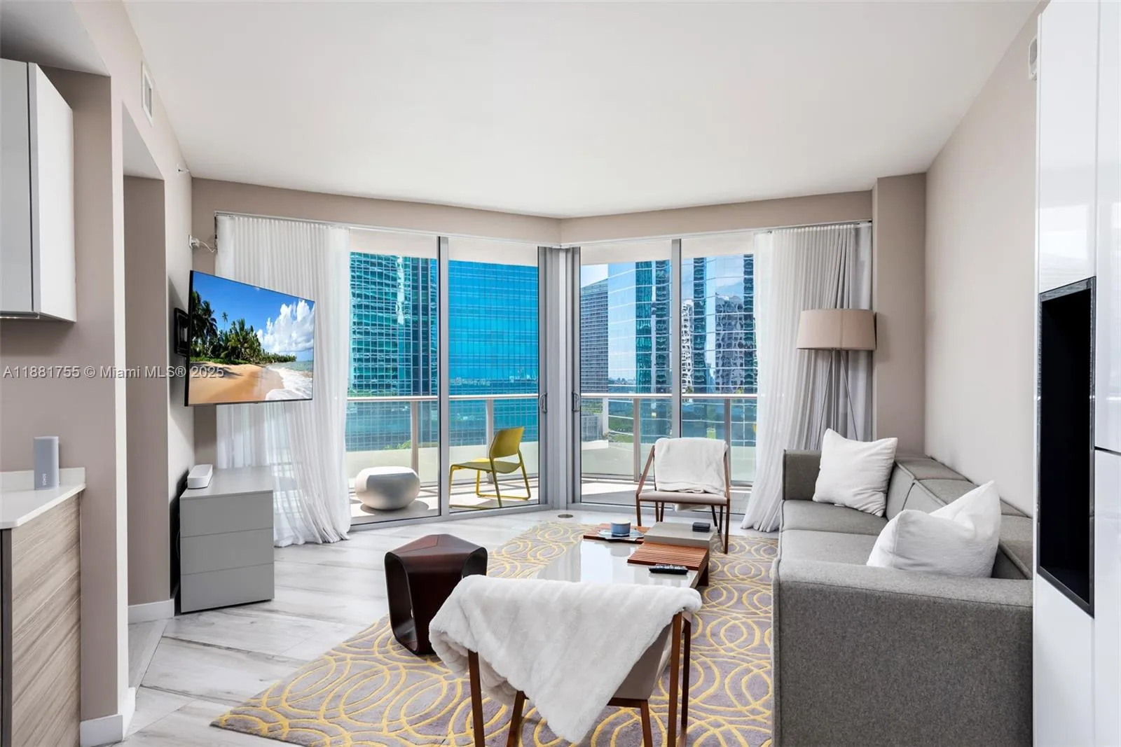 1300 Brickell Bay Dr # 1702, Miami, FL 33131