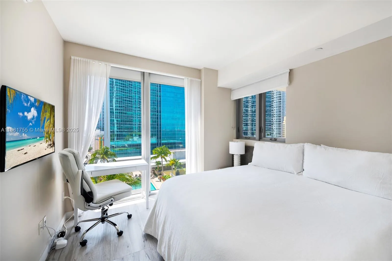 1300 Brickell Bay Dr # 1702, Miami, FL 33131 photo 11