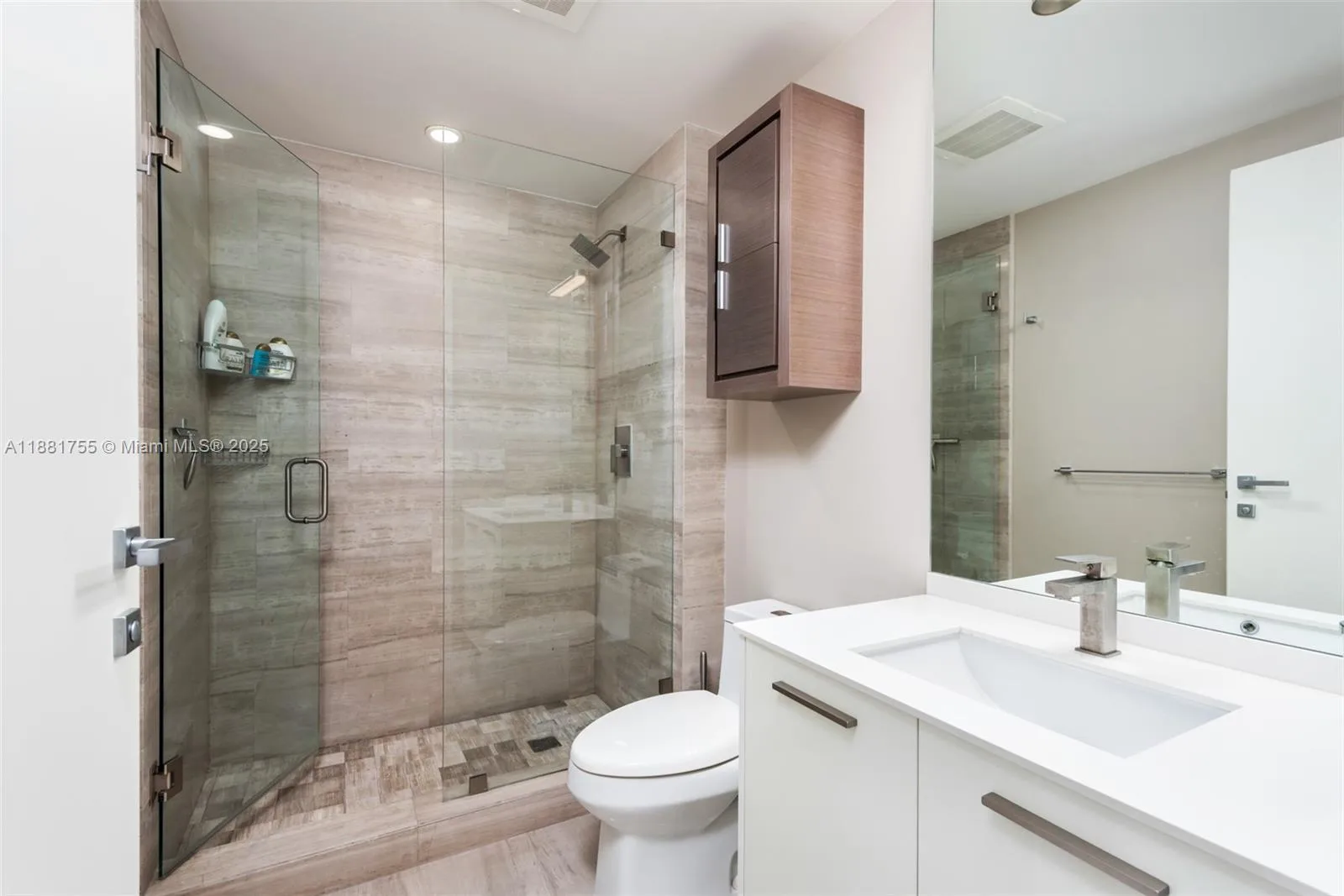 1300 Brickell Bay Dr # 1702, Miami, FL 33131 photo 13