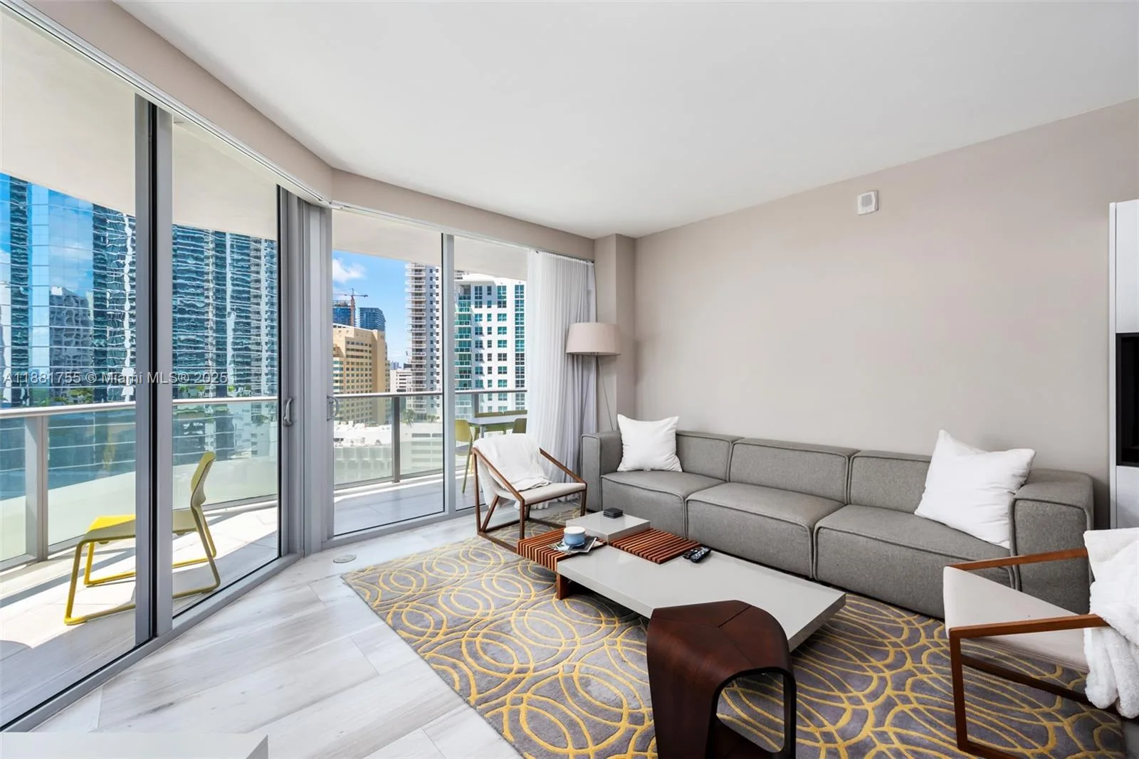 1300 Brickell Bay Dr # 1702, Miami, FL 33131 photo 4