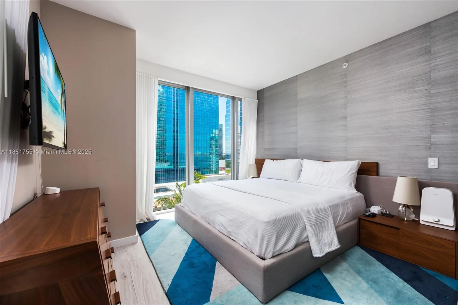 1300 Brickell Bay Dr # 1702, Miami, FL 33131 photo 6