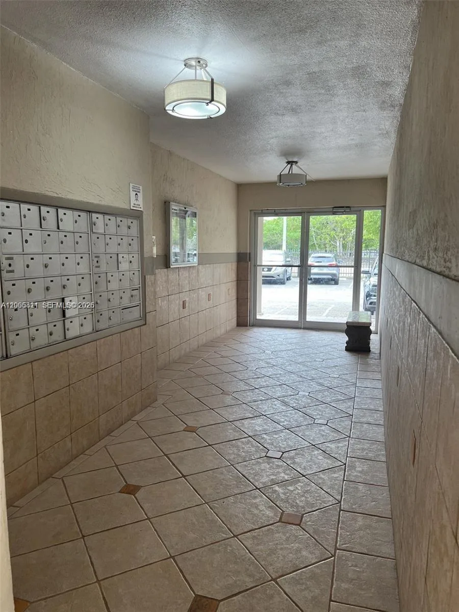 5501 NW 7th St # E204, Miami, FL 33126 photo 4
