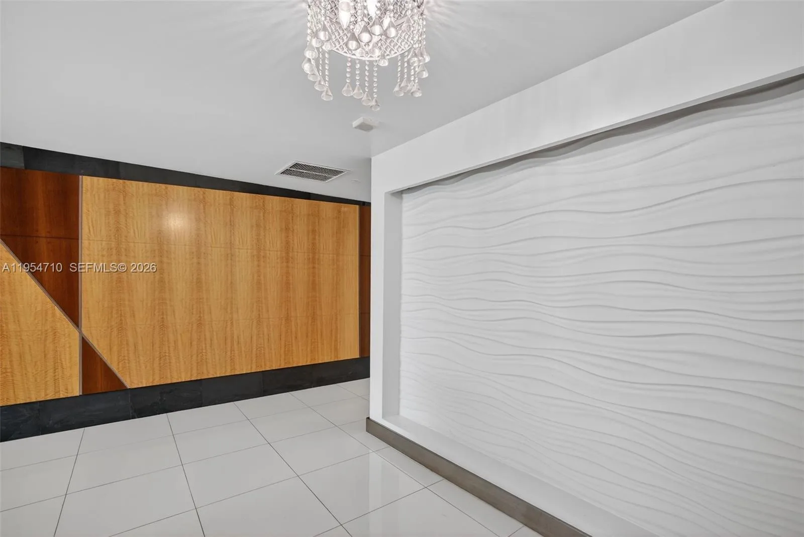 2950 NE 188th St # 302, Aventura, FL 33180 photo 12