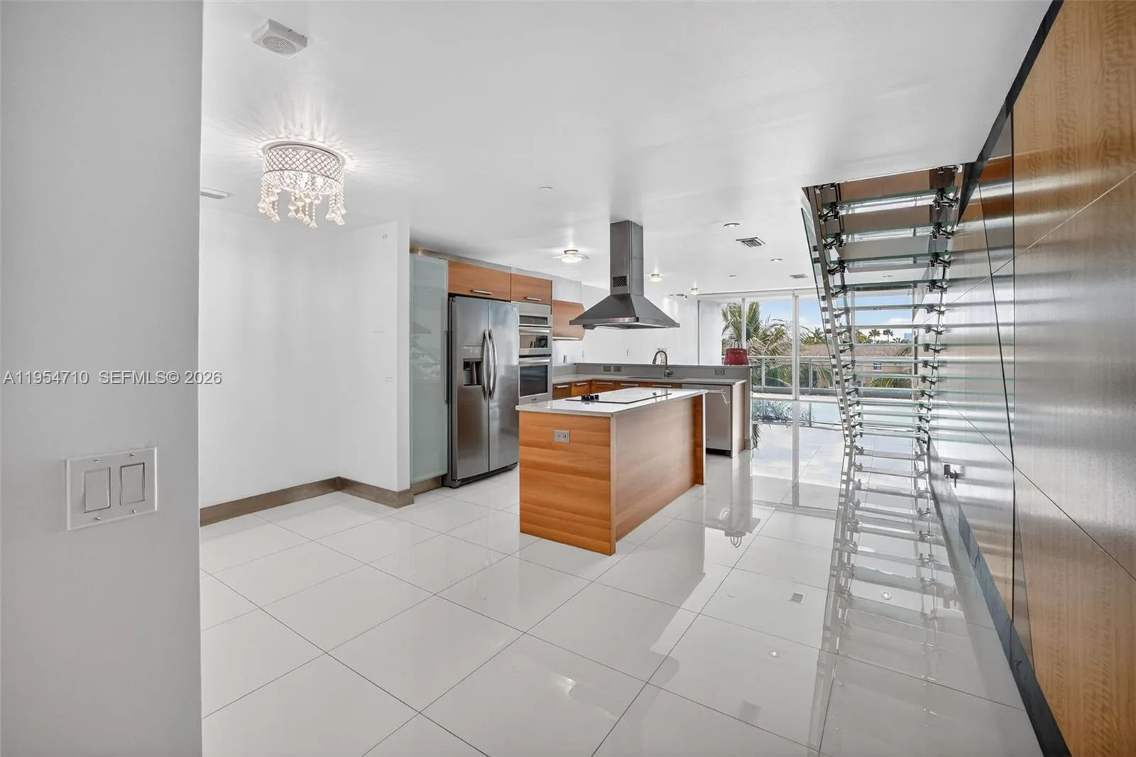 2950 NE 188th St # 302, Aventura, FL 33180 photo 6