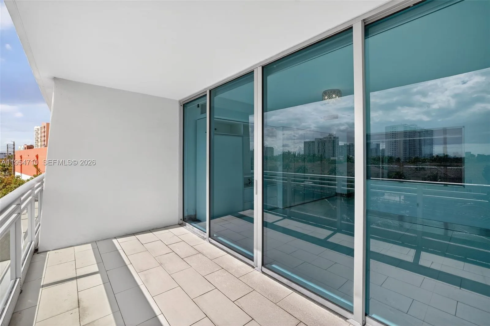 2950 NE 188th St # 302, Aventura, FL 33180 photo 7