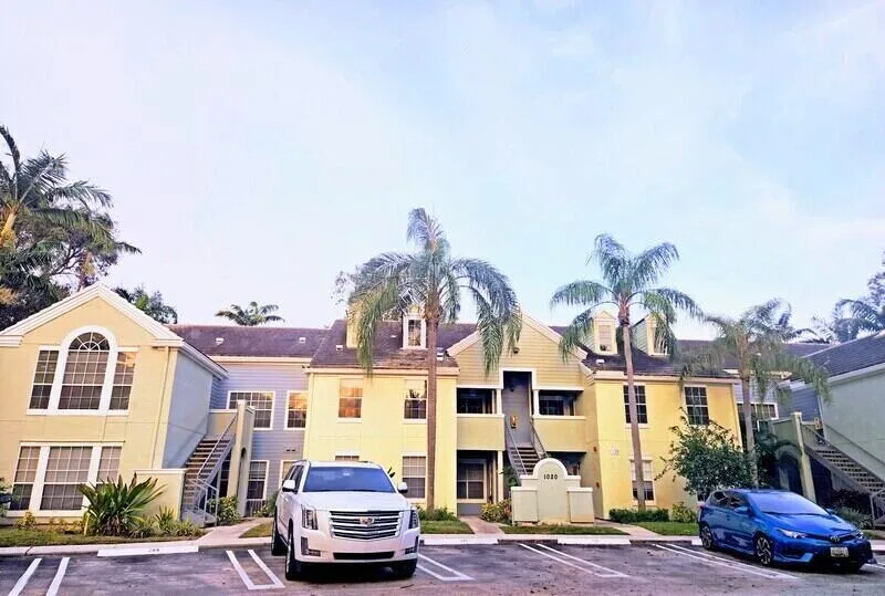 1020 Crystal Way # F, Delray Beach, FL 33444