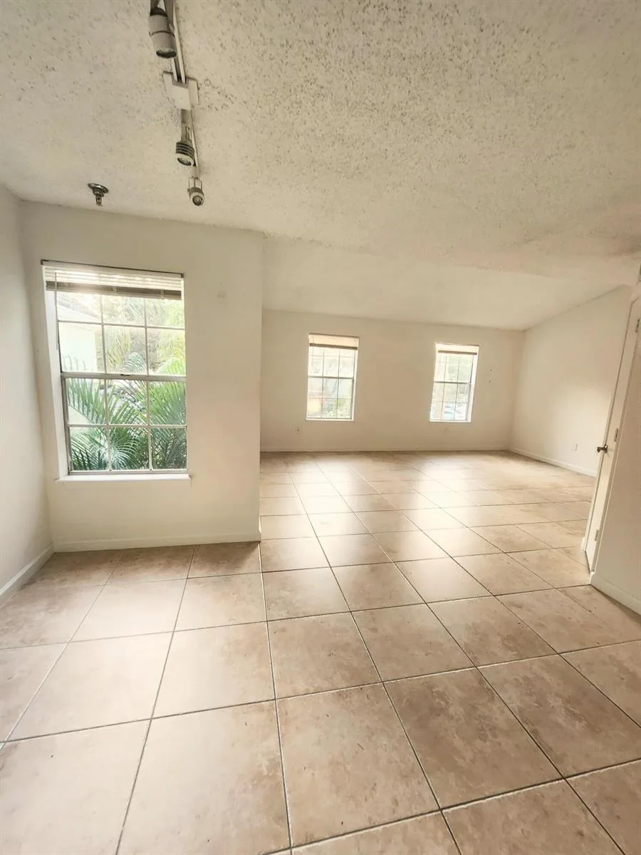 1020 Crystal Way # F, Delray Beach, FL 33444 photo 6