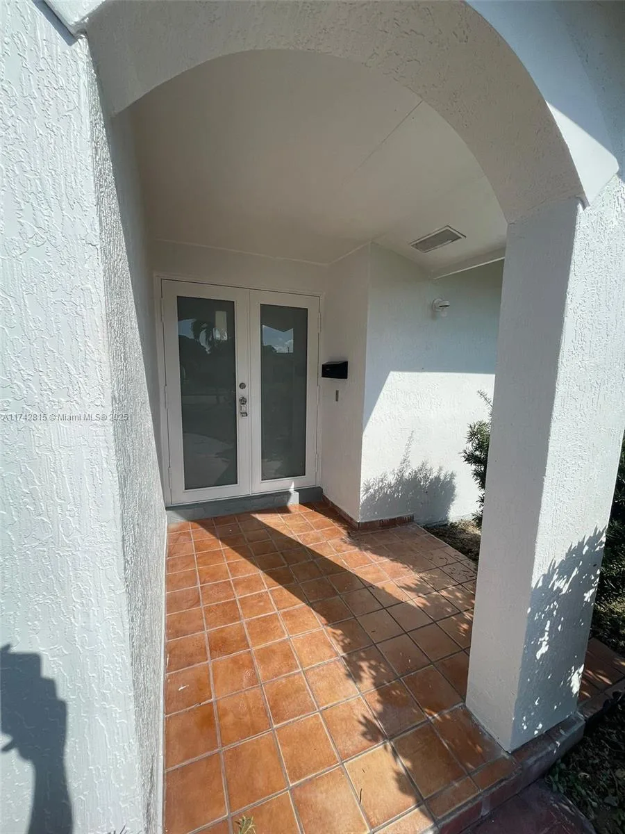 4421 NW 12th Ct, Lauderhill, FL 33313 photo 2