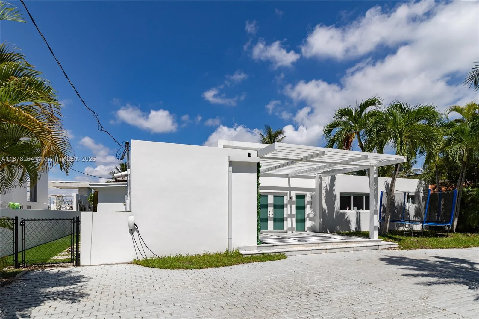 1215 N Biscayne Point Rd, Miami Beach, FL 33141 photo 6