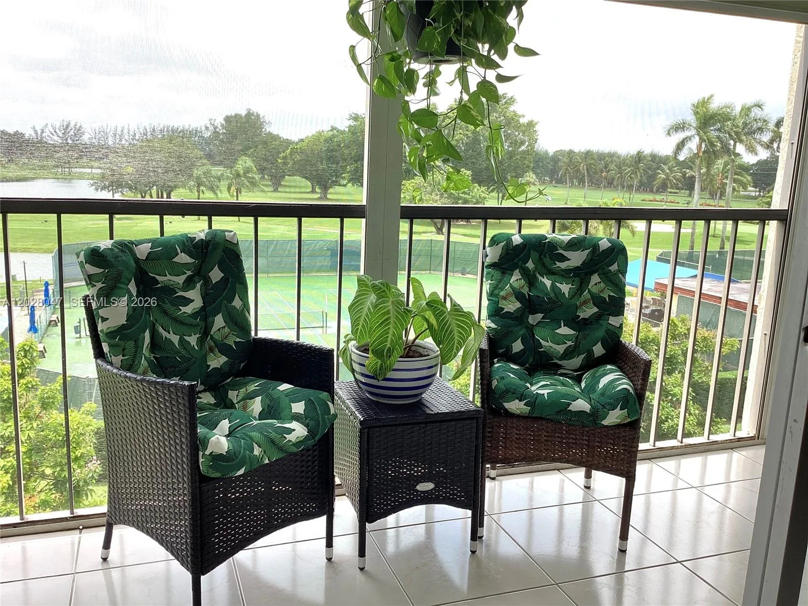 8900 Washington Blvd # 415, Pembroke Pines, FL 33025