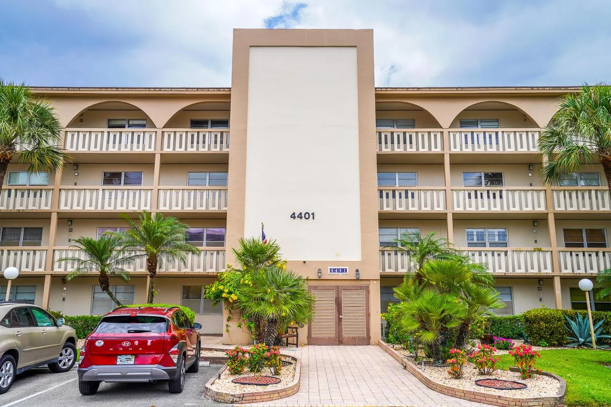 4401 Martinique Court # D2, Coconut Creek, FL 33066 photo 3