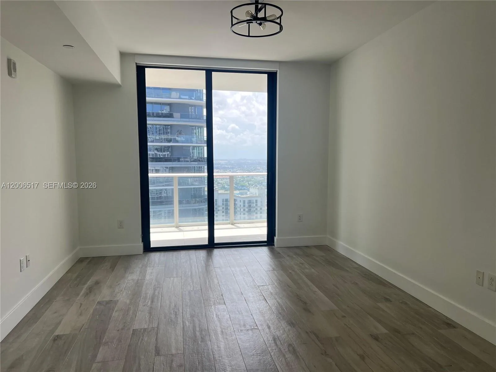 1010 Brickell Ave # 4609, Miami, FL 33131 photo 5