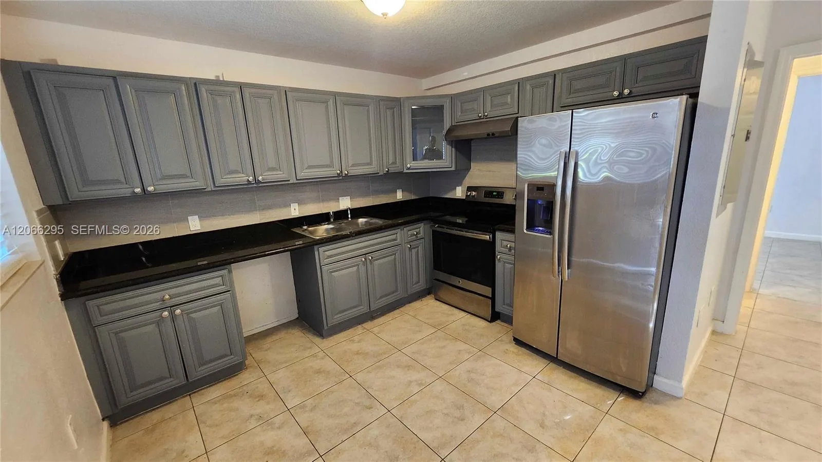 14042 NE 2nd Ave # 14042, Miami, FL 33161 photo 3