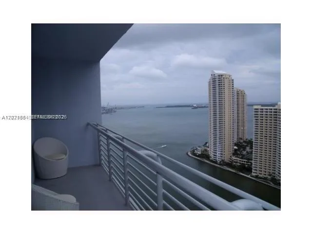 325 S Biscayne Blvd # 2115, Miami, FL 33131 photo 2