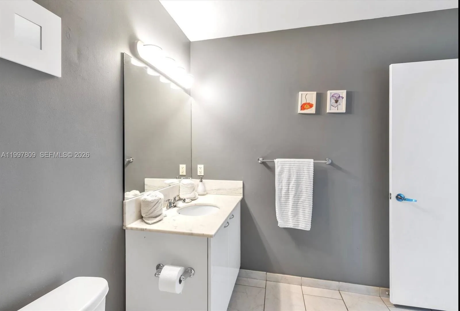133 NE 2nd Ave # 2015, Miami, FL 33132 photo 8