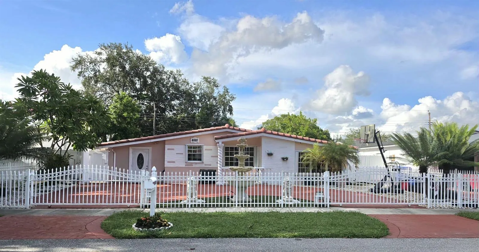6521 HARDING Street, Hollywood, FL 33024