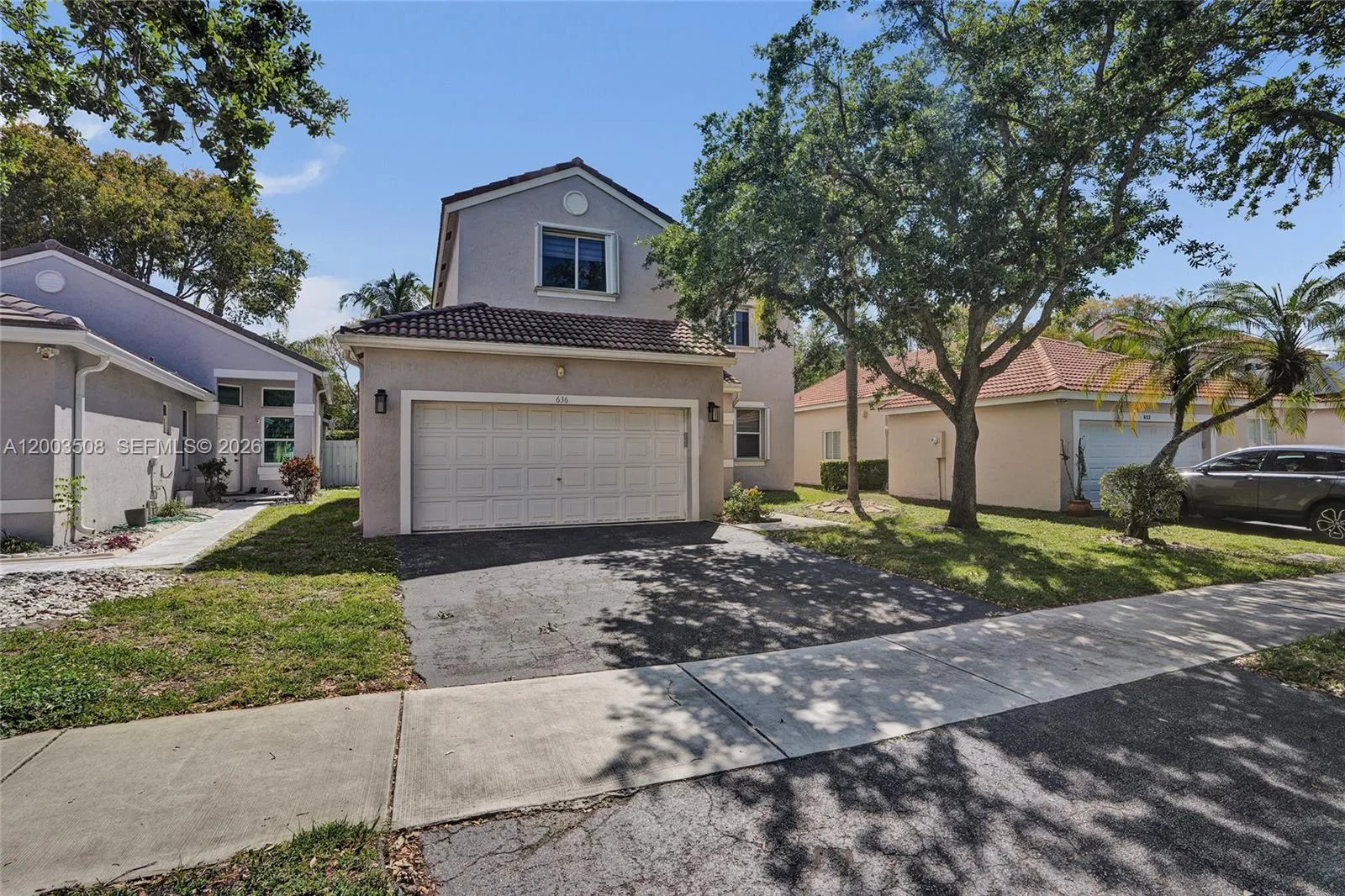 636 Sand Creek Cir, Weston, FL 33327