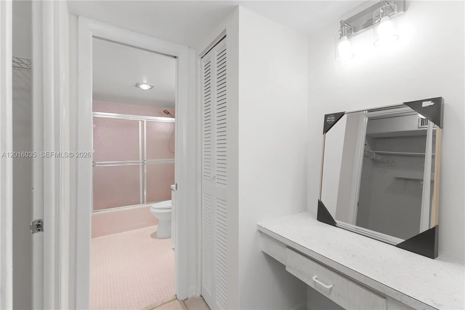 345 Ocean Dr # 424, Miami Beach, FL 33139 photo 12