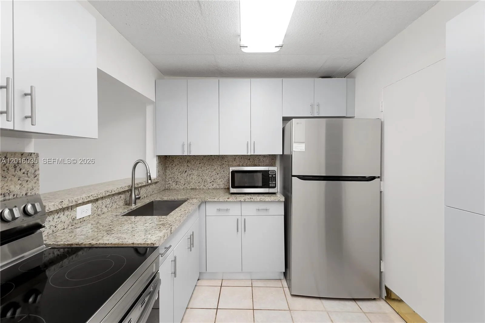 345 Ocean Dr # 424, Miami Beach, FL 33139 photo 4