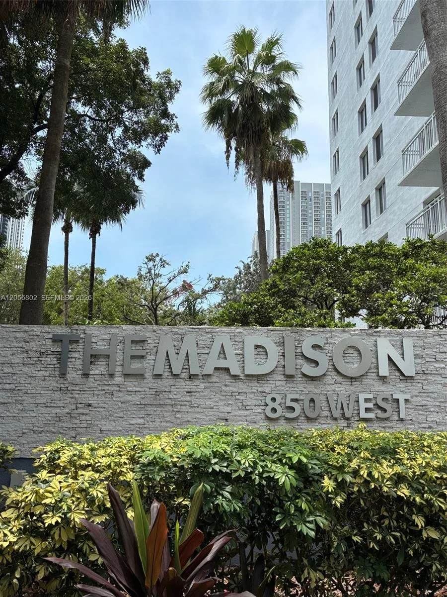 850 N Miami Ave # W-406, Miami, FL 33136