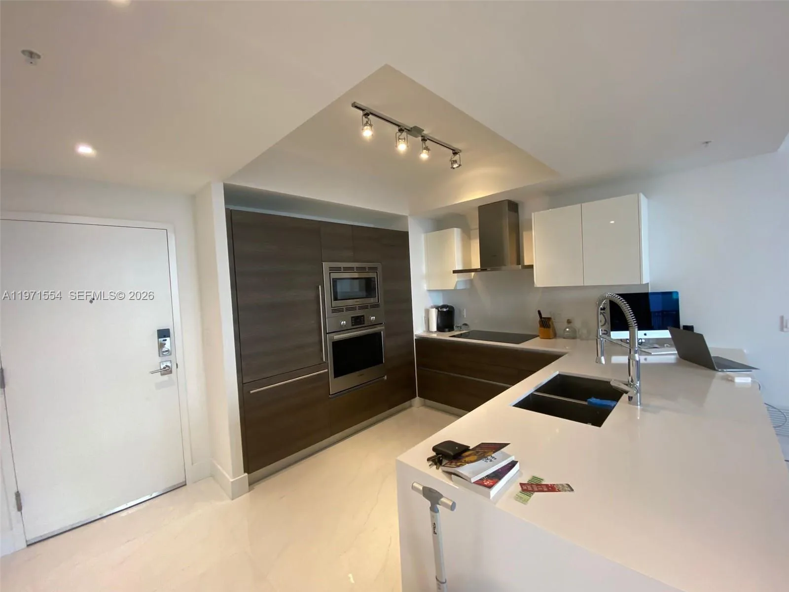 301 Altara Ave # 805, Coral Gables, FL 33146 photo 10