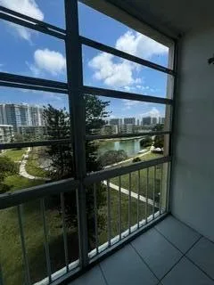 2903 Point East Drive # K604, Aventura, FL 33160 — zdjęcie 2