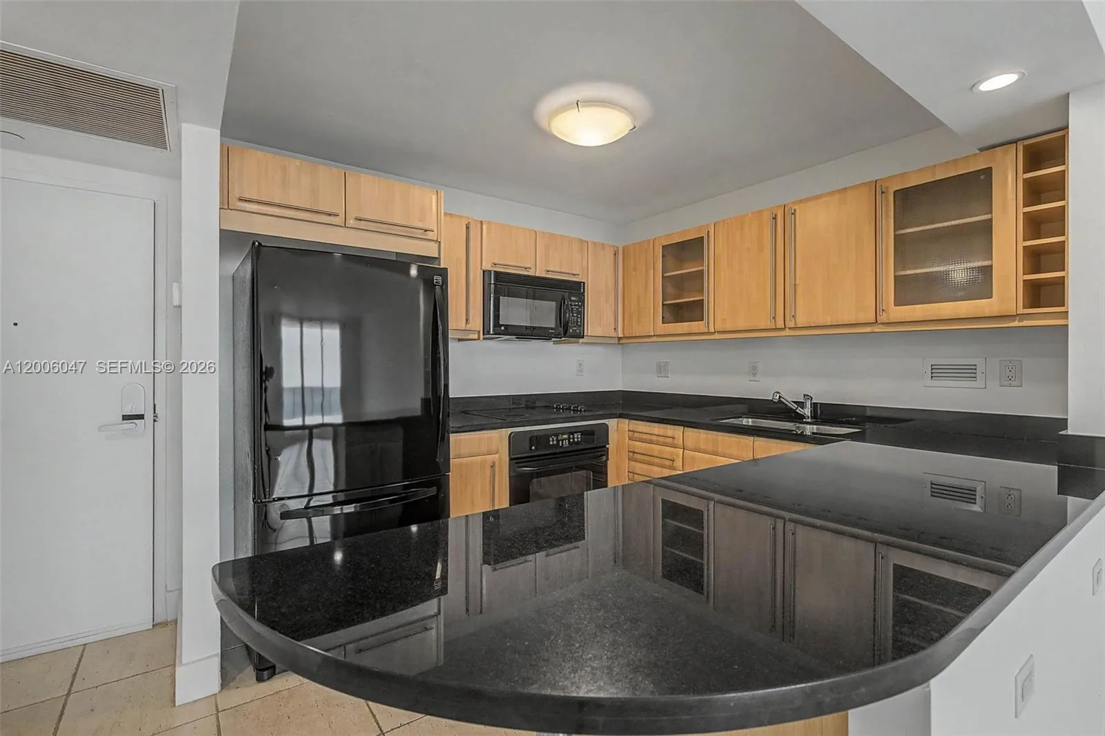 2301 Collins Ave # 840, Miami Beach, FL 33139 photo 4