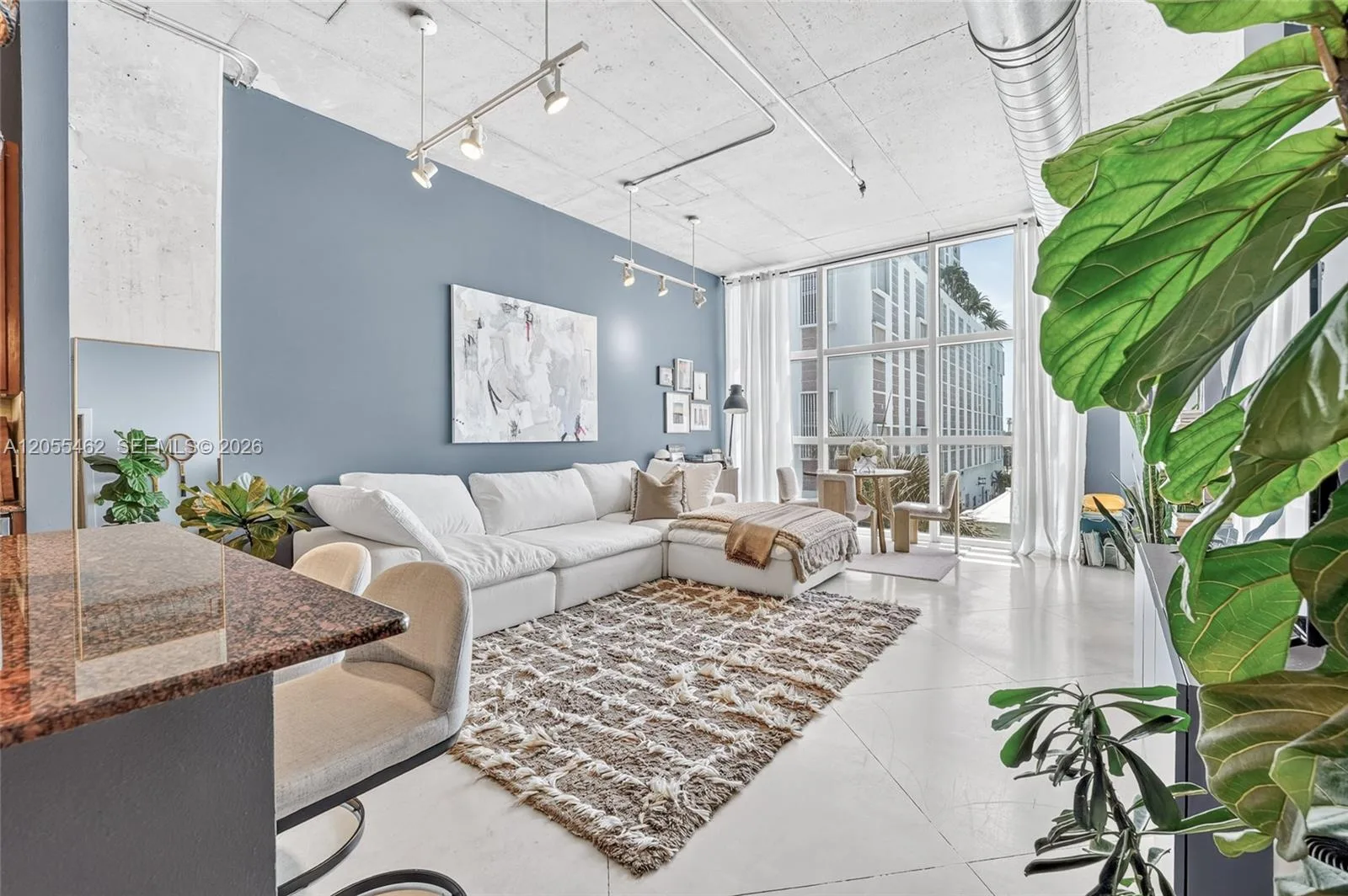 2001 Biscayne Blvd # 2414, Miami, FL 33137