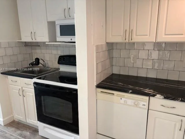 999 Brickell Bay Dr # 206, Miami, FL 33131 photo 10