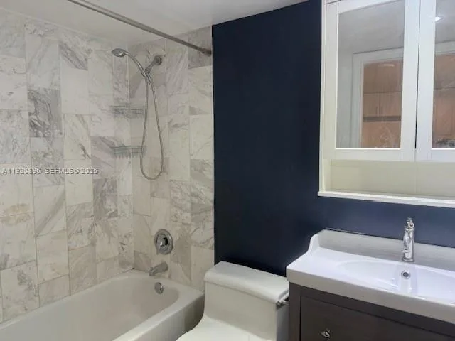 999 Brickell Bay Dr # 206, Miami, FL 33131 photo 13
