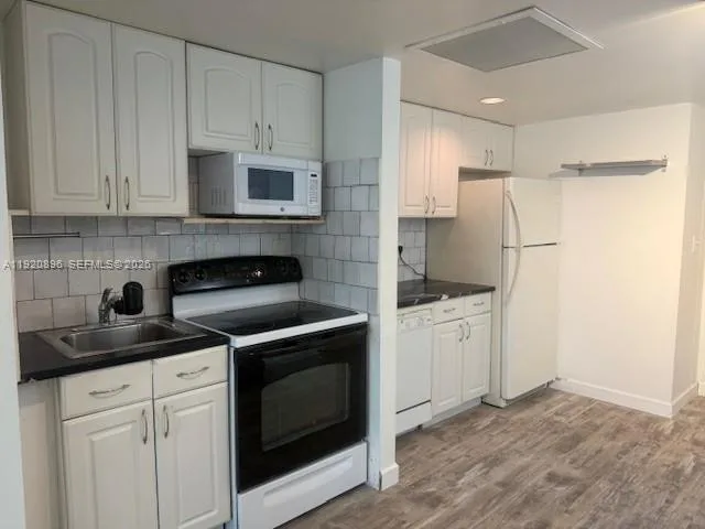 999 Brickell Bay Dr # 206, Miami, FL 33131 photo 9