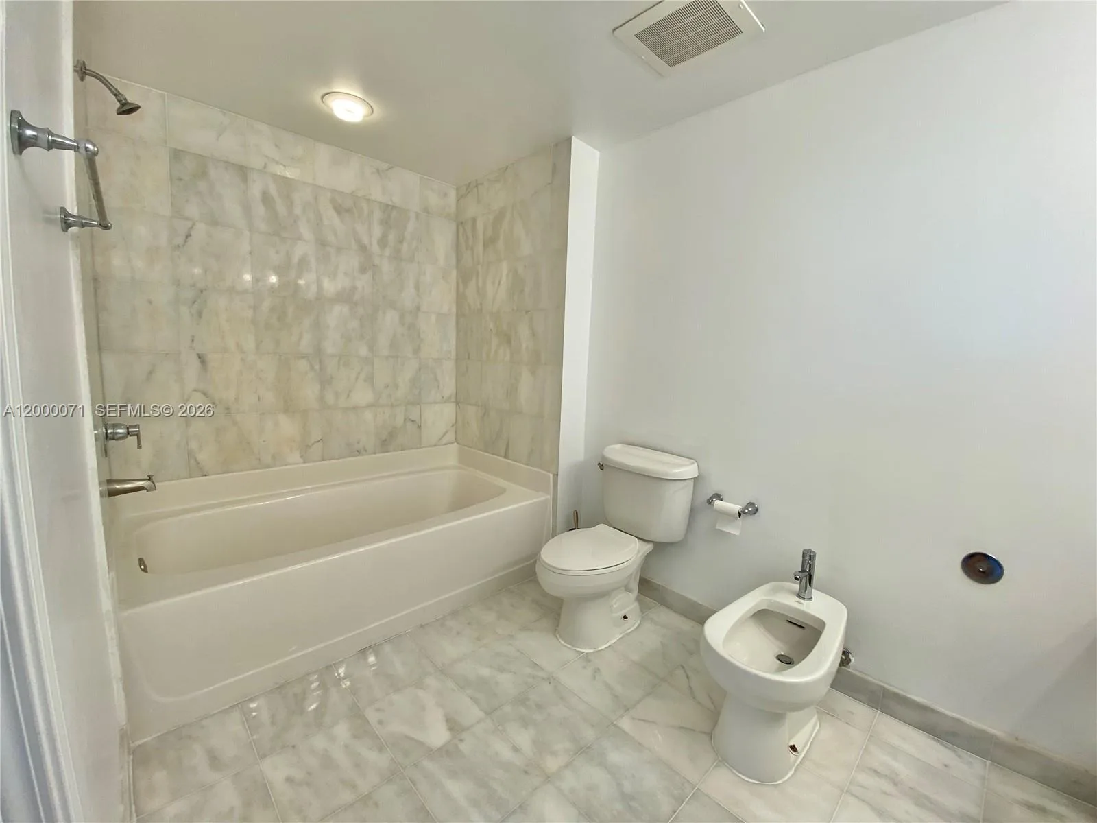 601 NE 36th St # 1103, Miami, FL 33137 photo 10