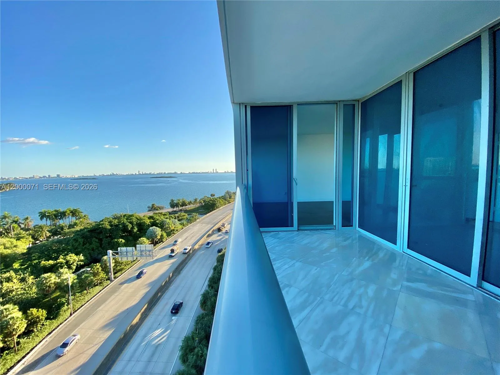 601 NE 36th St # 1103, Miami, FL 33137 photo 2