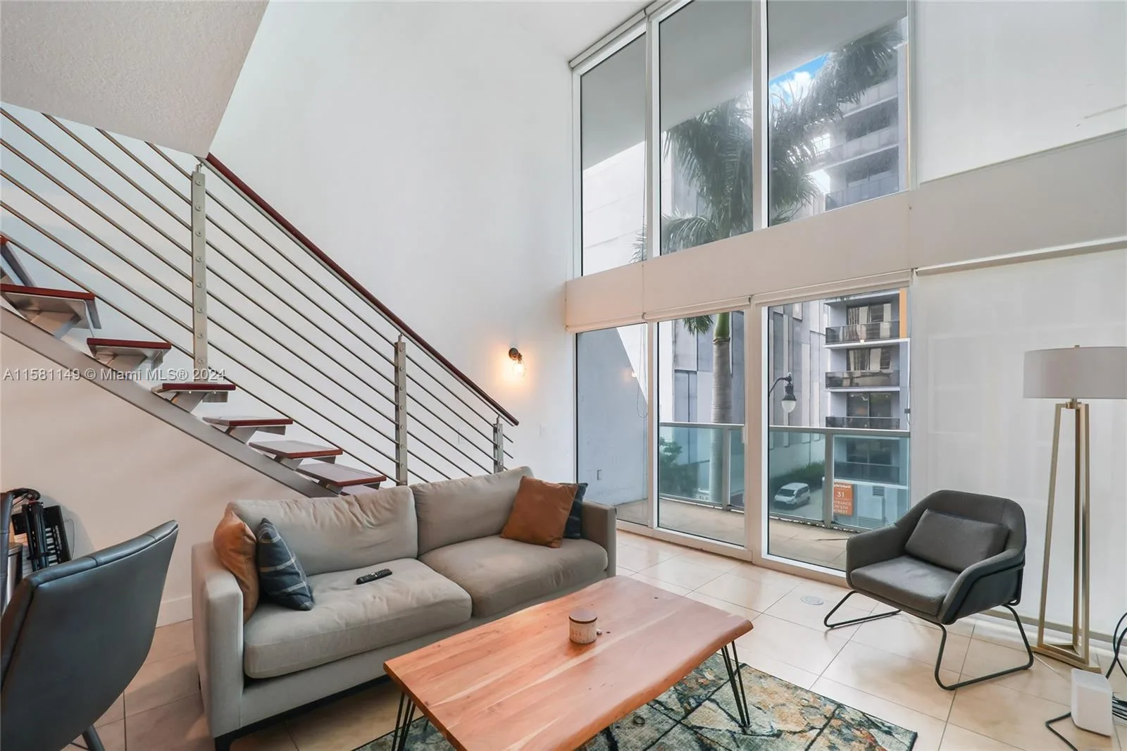 41 SE 5th St # 304, Miami, FL 33131 photo 5