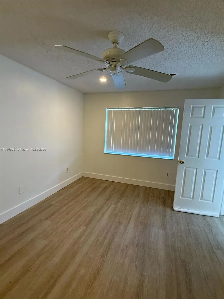 438 NE 210th Cir Ter # 202-4B, Miami, FL 33179 photo 11