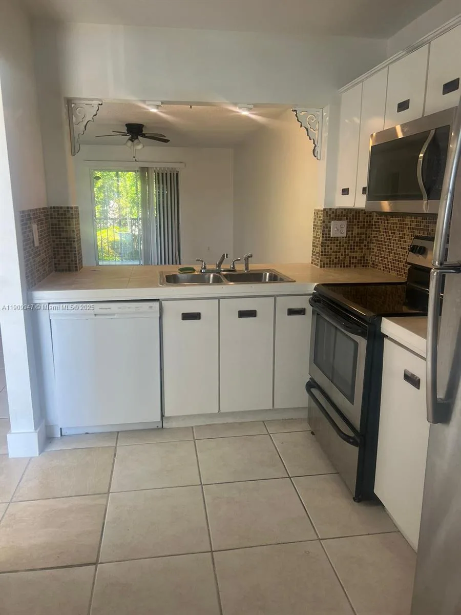 438 NE 210th Cir Ter # 202-4B, Miami, FL 33179 photo 6