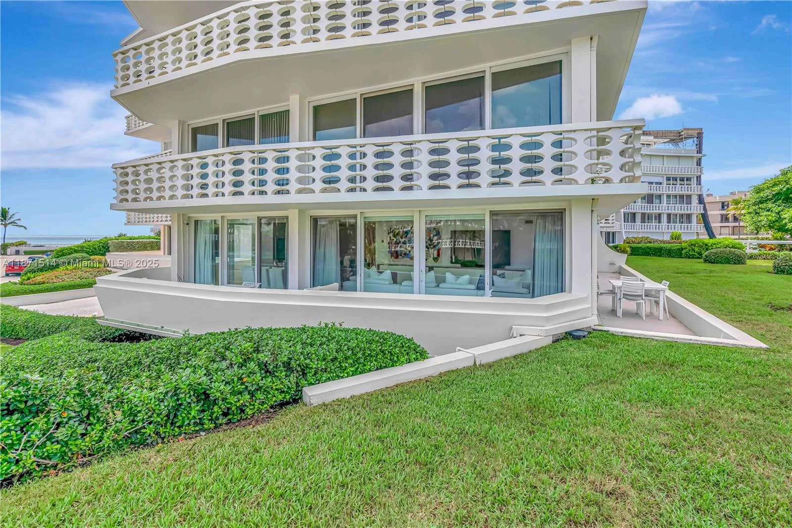100 Sunrise Ave # 217, Palm Beach, FL 33480 photo 3