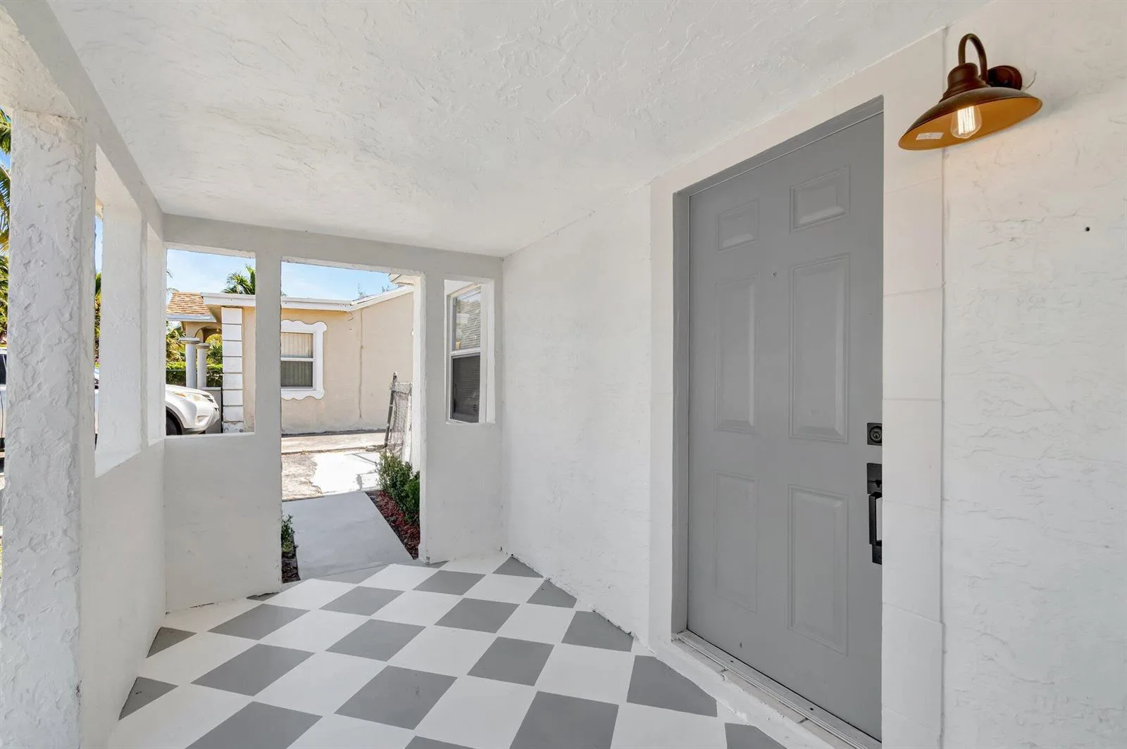 950 29th Street, West Palm Beach, FL 33407 photo 2