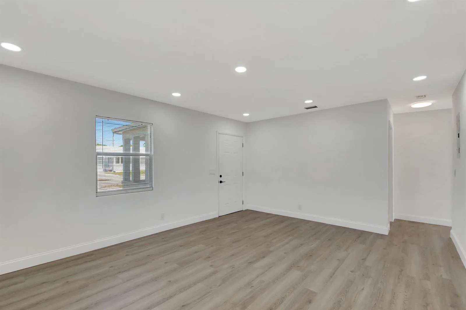 950 29th Street, West Palm Beach, FL 33407 photo 7