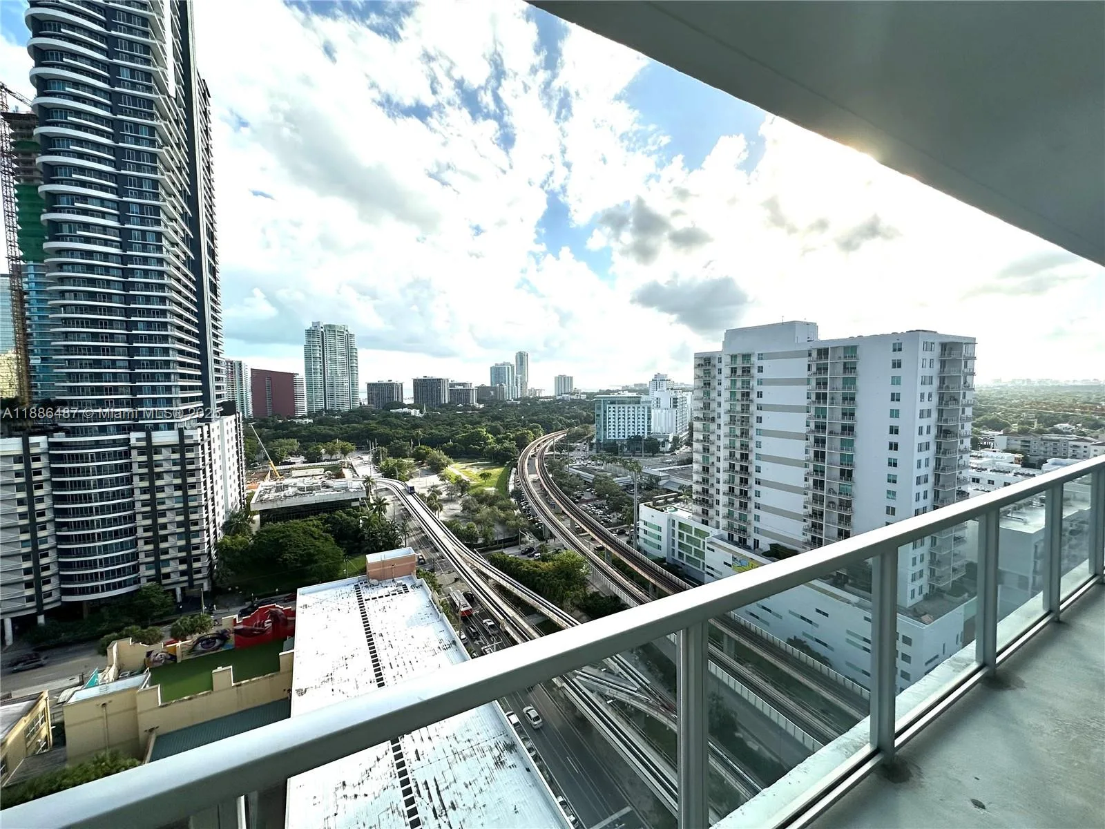 79 SW 12th St # 2102-S, Miami, FL 33130 photo 7