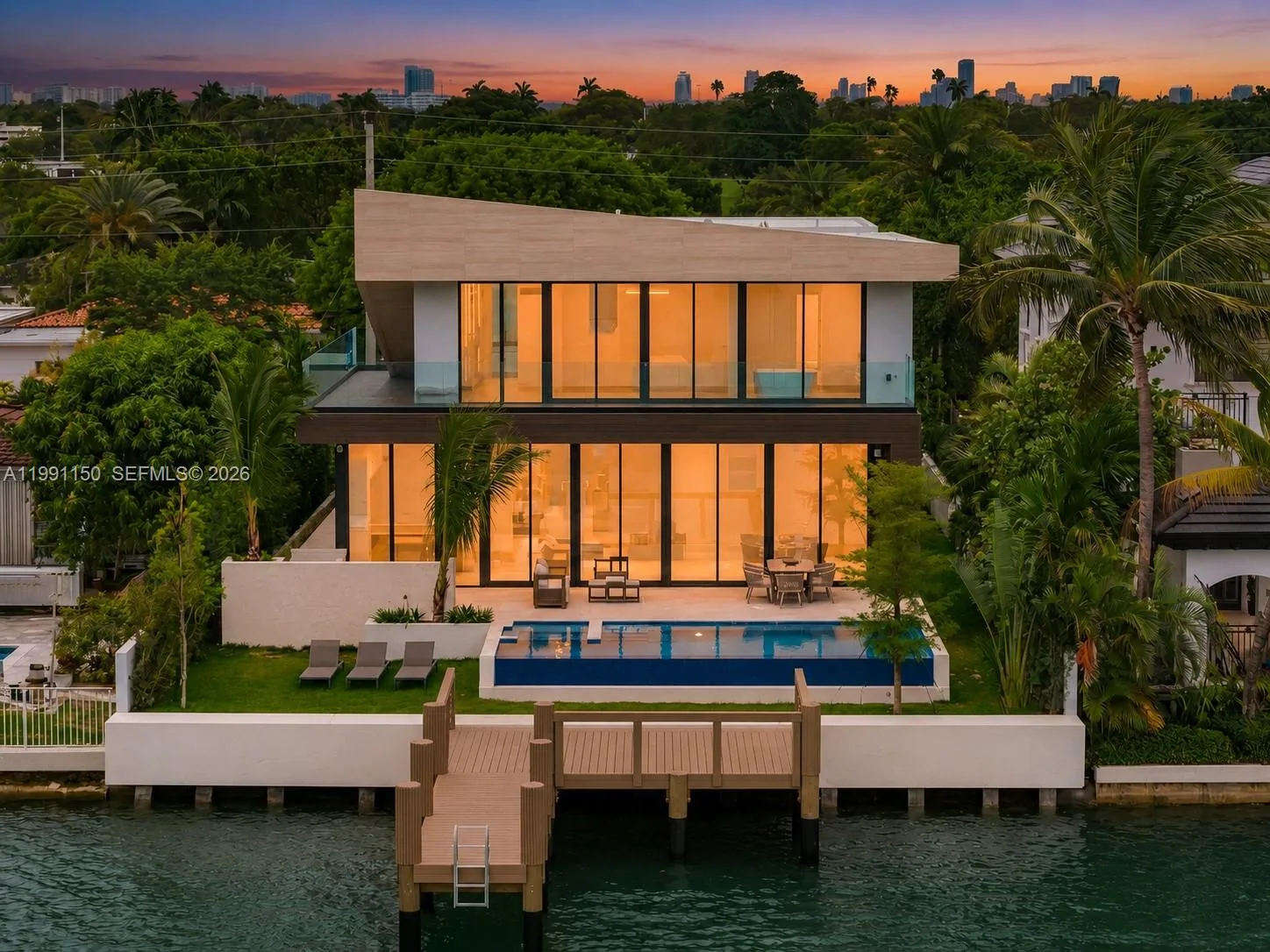 535 N Shore Dr, Miami Beach, FL 33141