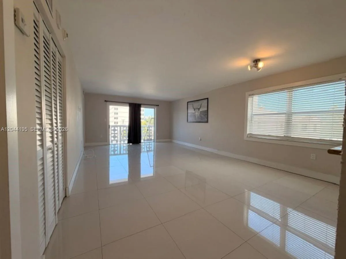 4141 Nautilus Dr # 4J, Miami Beach, FL 33140 photo 2