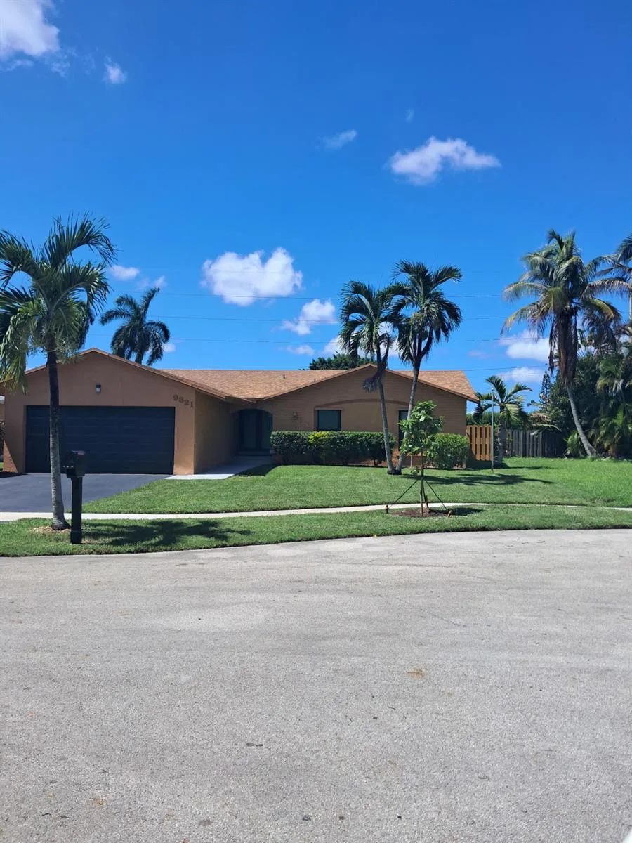 9321 NW 43RD Manor S, Sunrise, FL 33351 photo 2