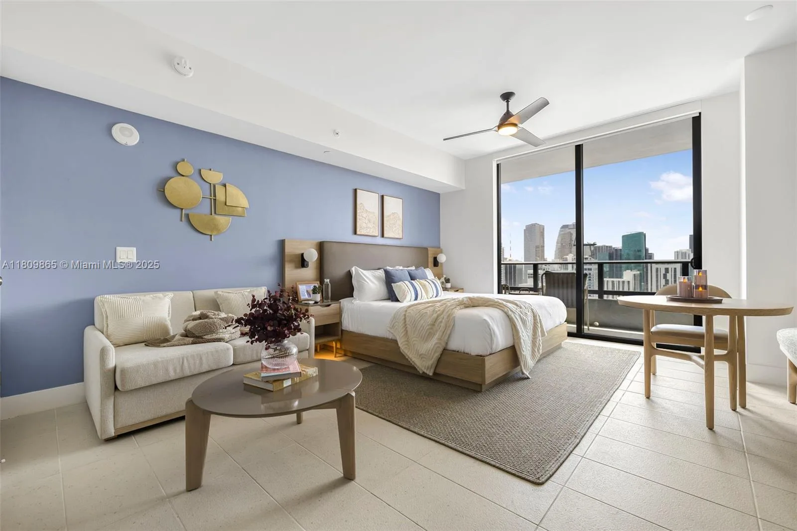 159 NE 6th St # 3610, Miami, FL 33132 photo 2