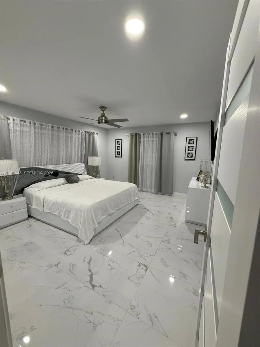 15750 SW 216th St, Miami, FL 33170 photo 9