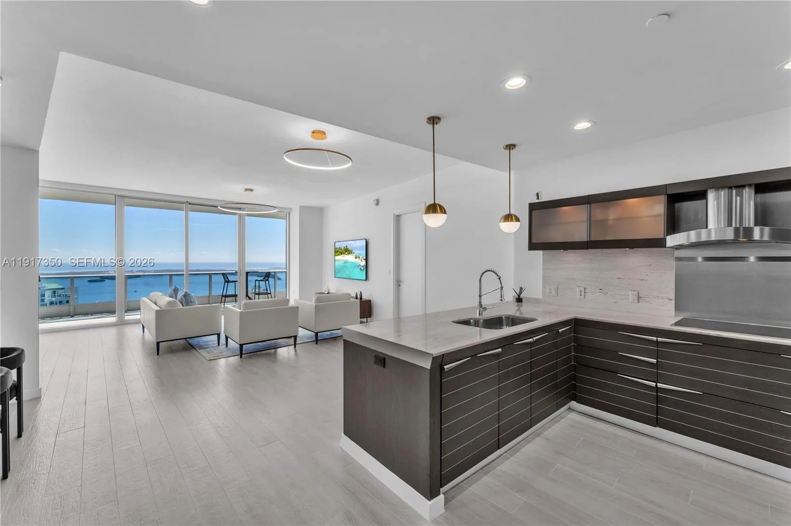 200 Biscayne Boulevard Way # 5103, Miami, FL 33131 photo 2