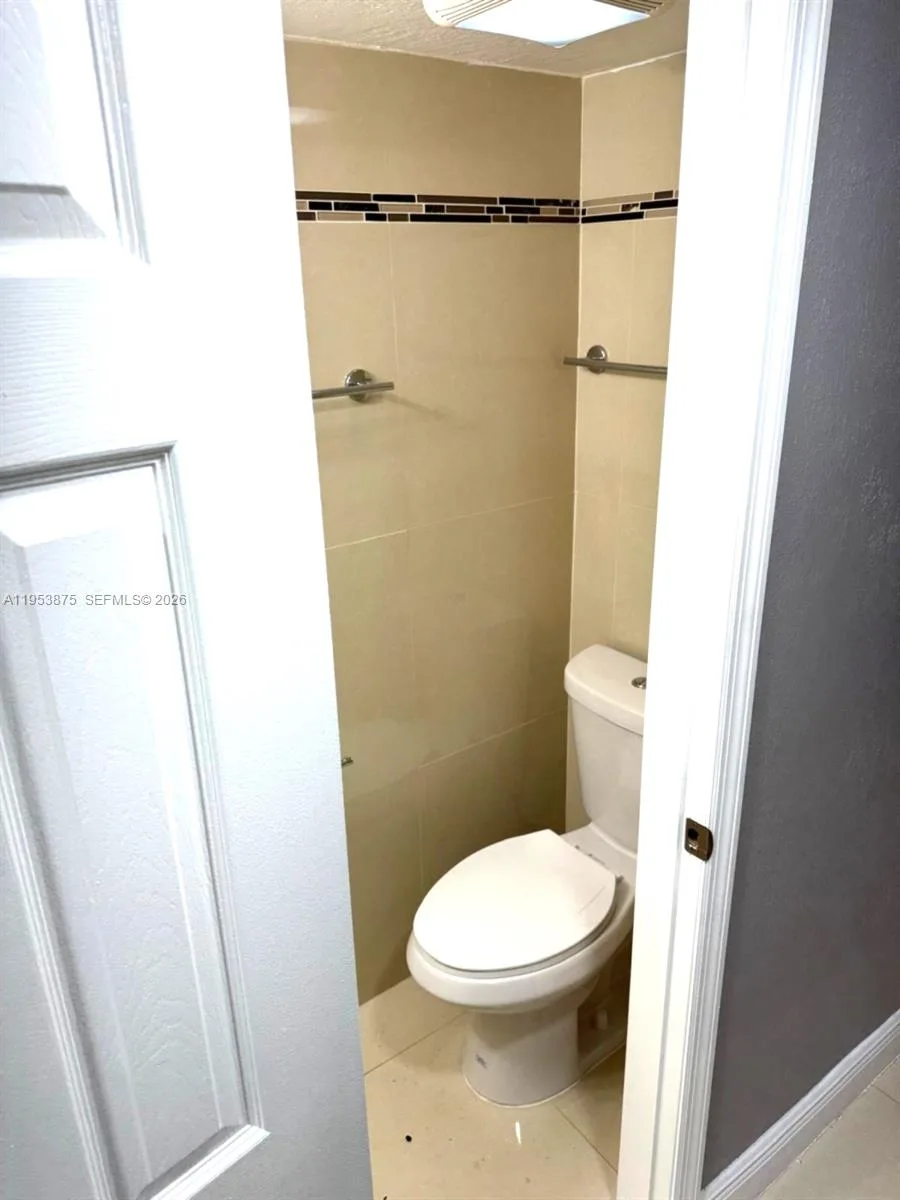 5461 W 24th Ave # 25, Hialeah, FL 33016 photo 10